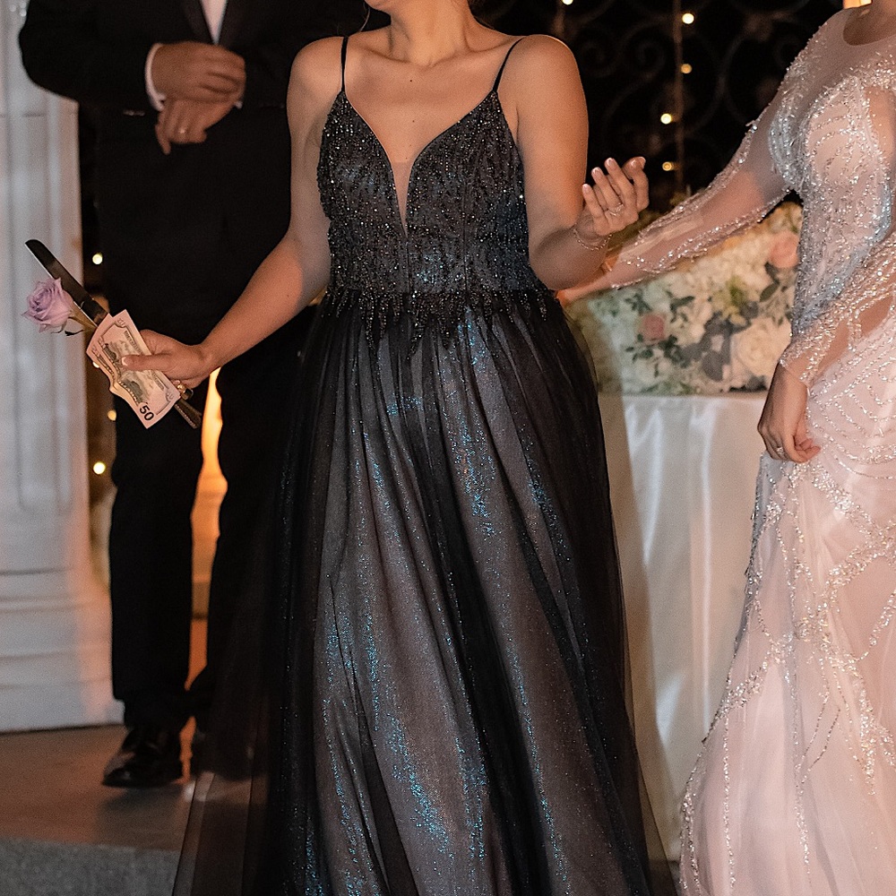 Dress - Picture 2 of 6